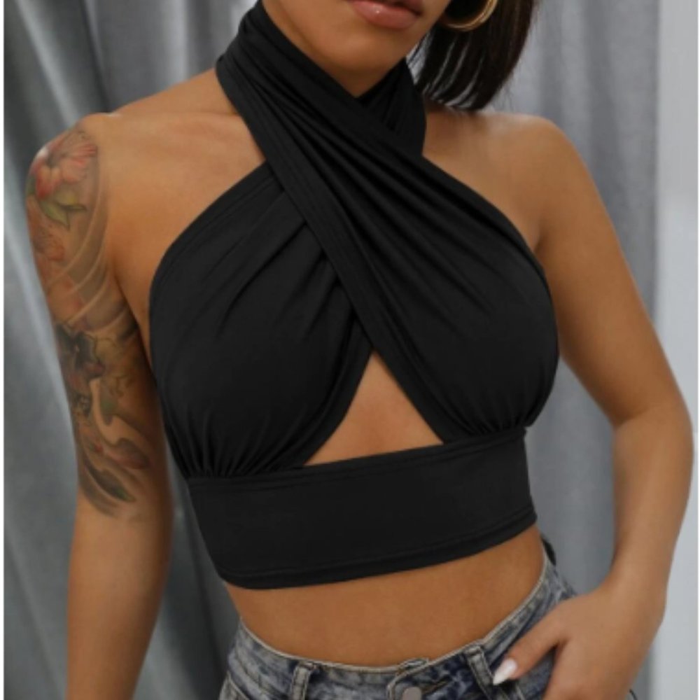 Black Cross Cut Out Neck Going Out Top - Crop Top Size M